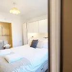 Harbour Penthouse Апартаменты *